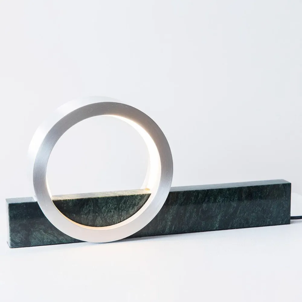 Globe Composition bordlampe - FÓLK Groen