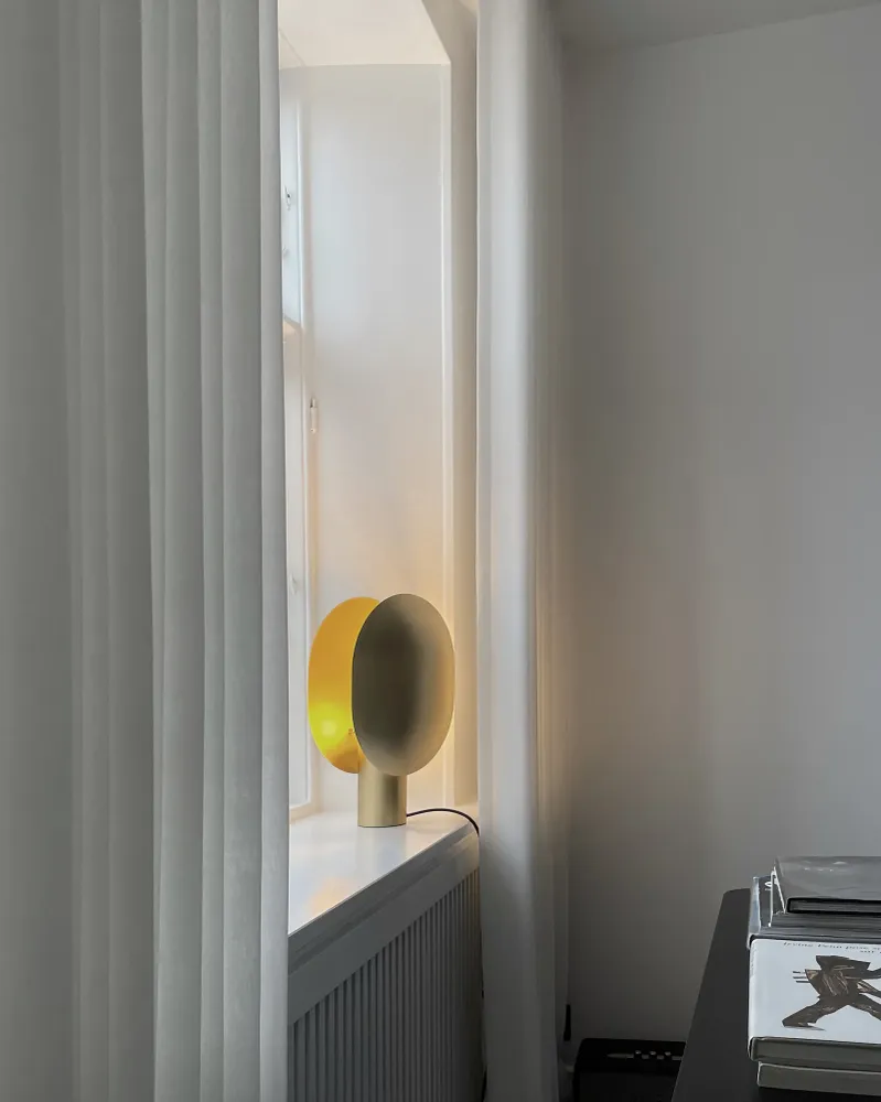 101 CPH Clam Table Lamp - Warm alloy